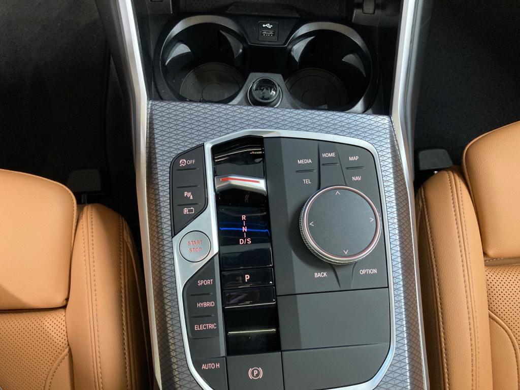 Bild 14: BMW 330e xDrive Limousine MX G20