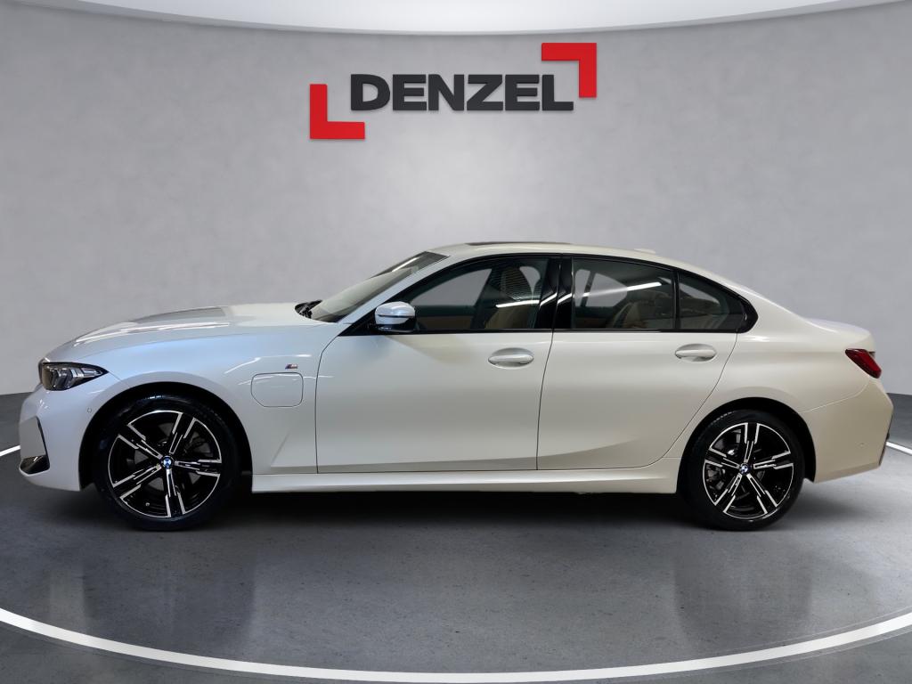 Bild 1: BMW 330e xDrive Limousine MX G20