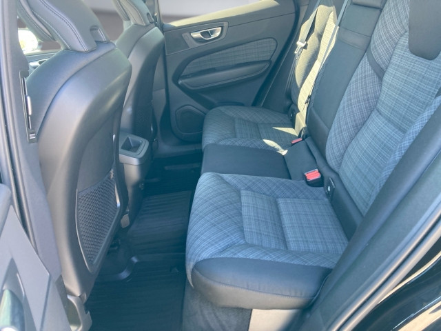 Bild 11: VOLVO PKW XC60 B4 Momentum Pro