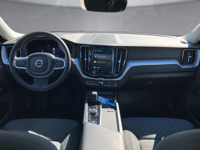 Bild 8: VOLVO PKW XC60 B4 Momentum Pro