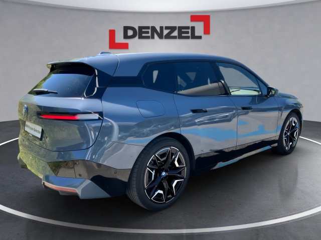 Bild 10: BMW PKW i-Serie iX xDrive40 I20 XE2