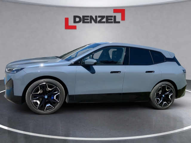 Bild 1: BMW PKW i-Serie iX xDrive40 I20 XE2