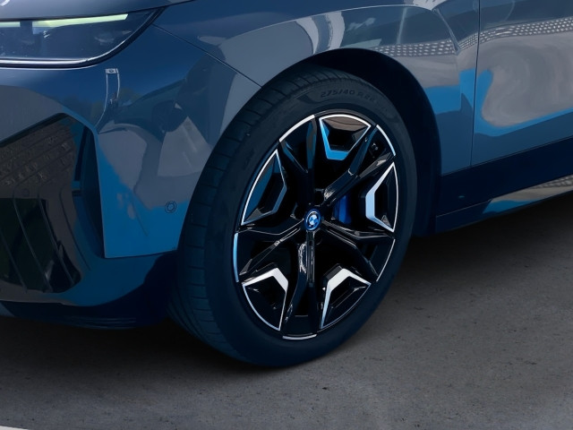 Bild 3: BMW PKW i-Serie iX xDrive40 I20 XE2
