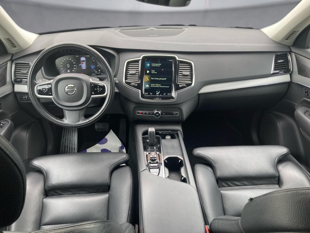 Bild 8: VOLVO PKW XC90 B5 AWD Momentum