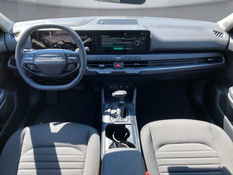 Bild 8: Kia K4 HB/SILBER/1.0 TGDI/DCT7 48V/115/MY26