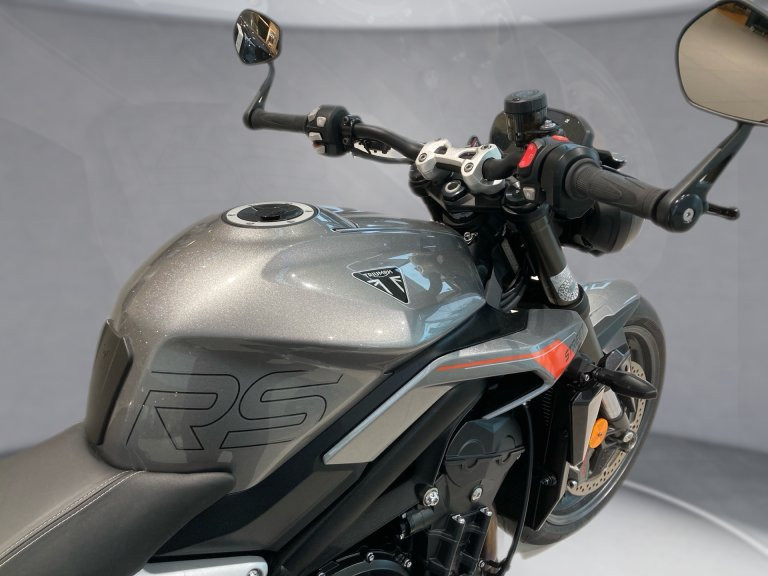 Bild 10: Motorrad gebr. Triumph Street Triple RS