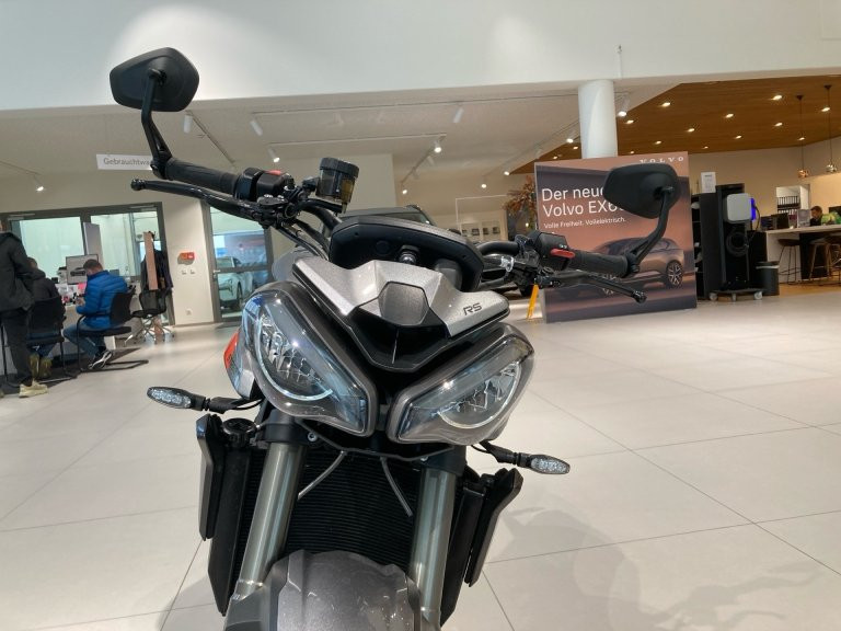 Bild 12: Motorrad gebr. Triumph Street Triple RS