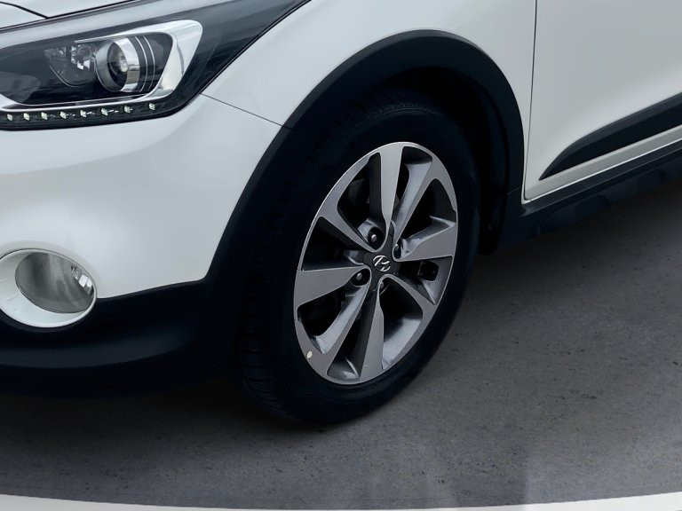 Bild 5: Hyundai i20 Active 1,0