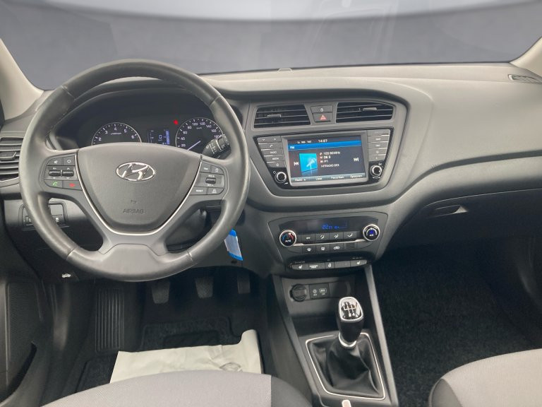 Bild 6: Hyundai i20 Active 1,0