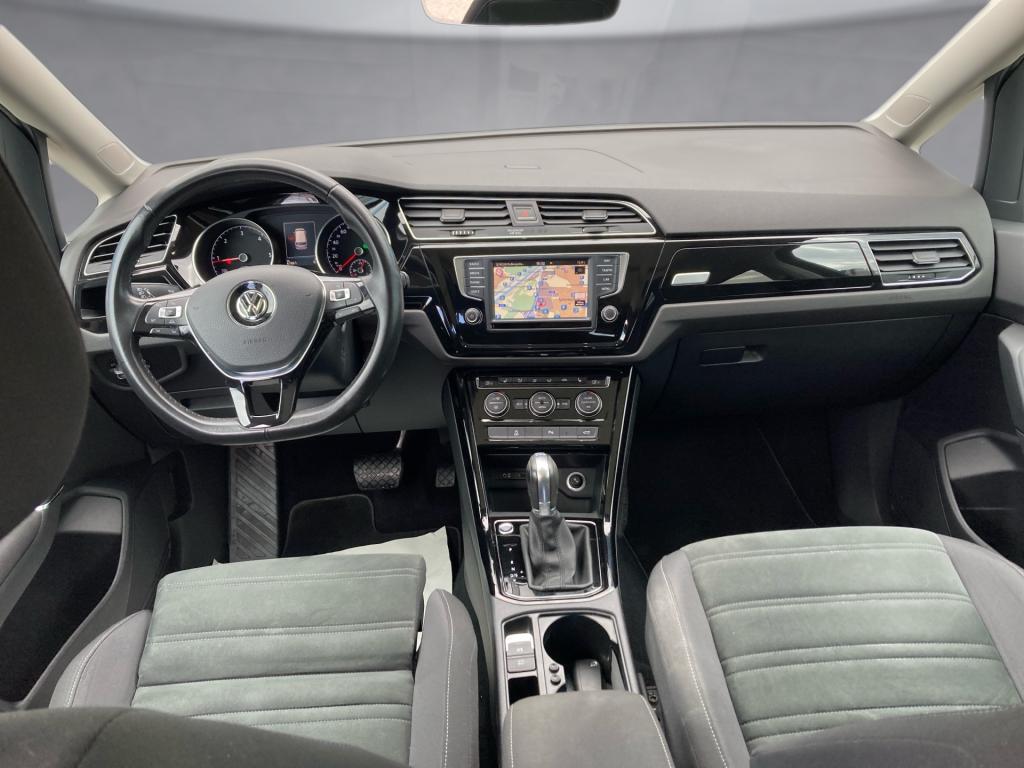 Bild 8: VW Touran Highline 1,6