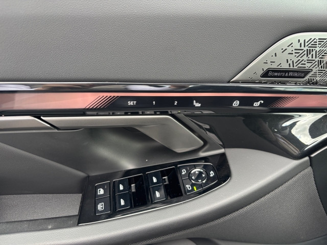 Bild 14: BMW i5 eDrive40 Limousine