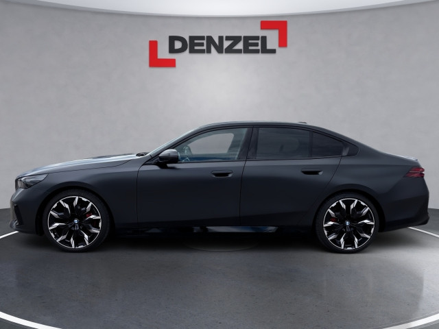 Bild 1: BMW i5 eDrive40 Limousine