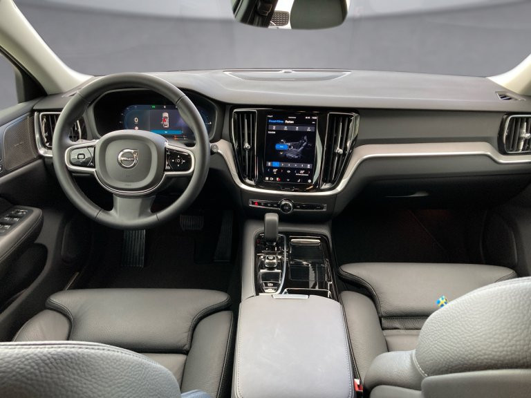 Bild 8: VOLVO PKW V60 Plus, T6 eAWD Plug-in Hybrid, Elektrisch/Benzin, Dark