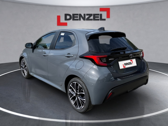 Bild 2: Toyota Yaris - 1,5 l Hybrid  Teamplayer