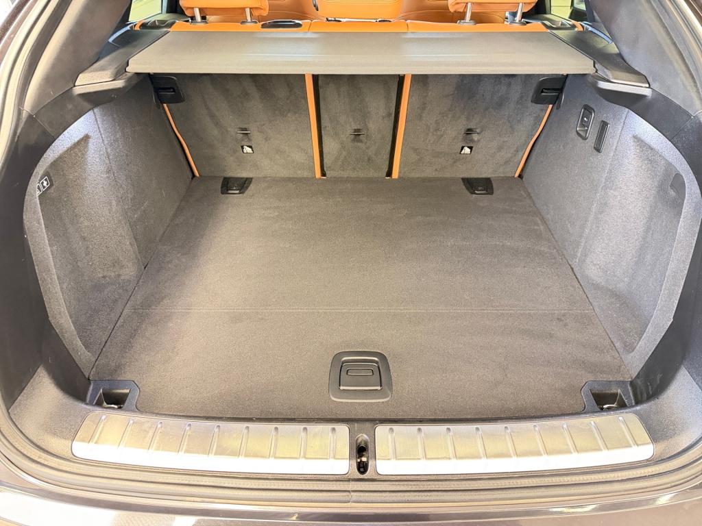 Bild 12: BMW X4 xDrive 20d 48 V A