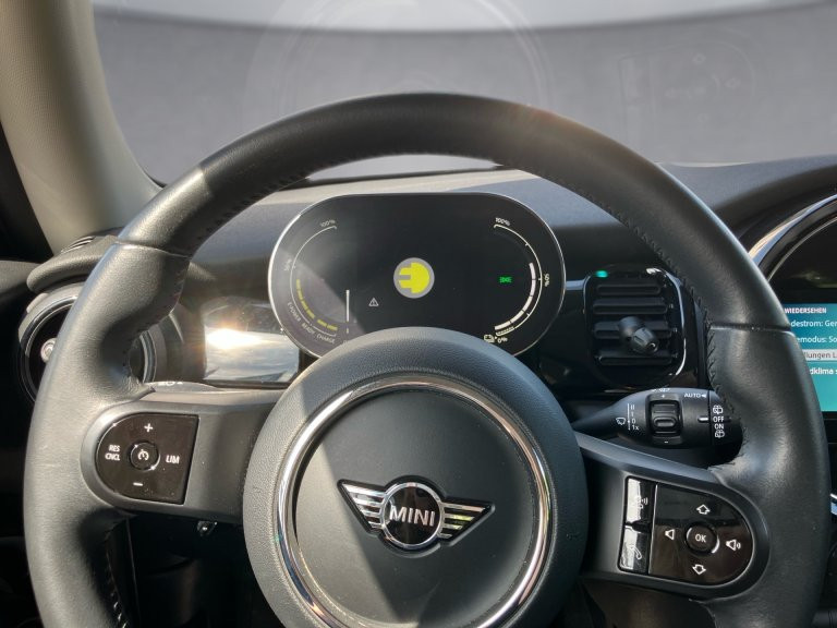 Bild 6: Mini Cooper SE BEV F56