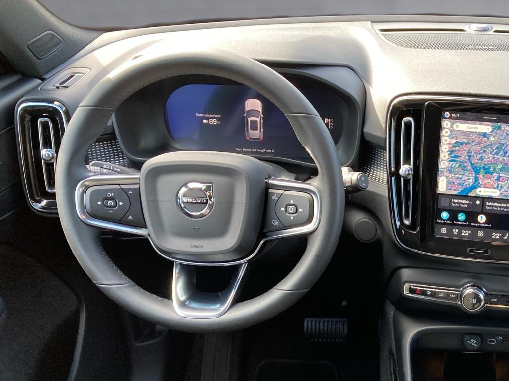 Bild 9: VOLVO PKW EX40 Single Motor Extended Range Plus Black Edition