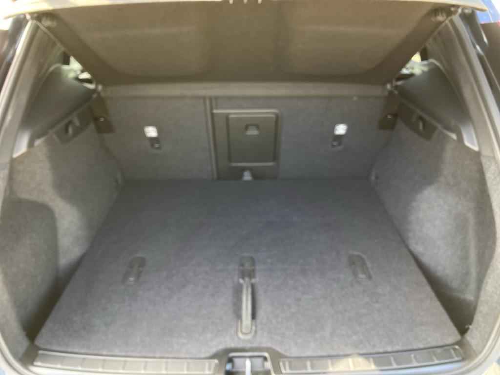 Bild 12: VOLVO PKW EX40 Single Motor Extended Range Plus Black Edition