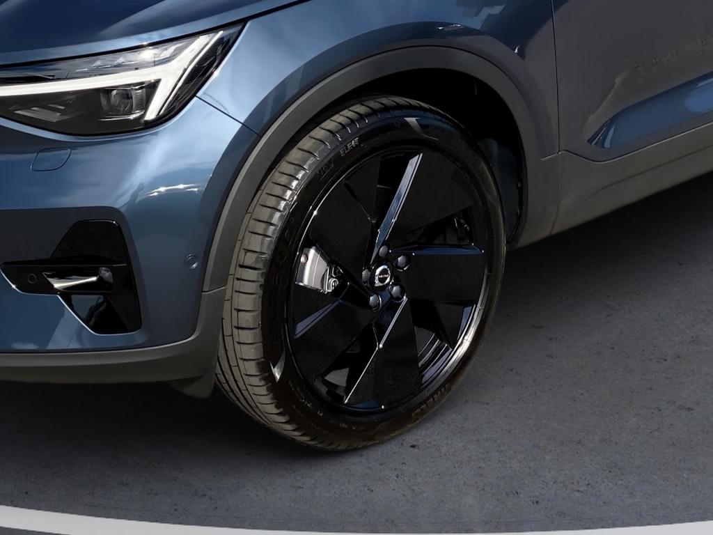 Bild 7: VOLVO PKW EX40 Single Motor Extended Range Plus Black Edition
