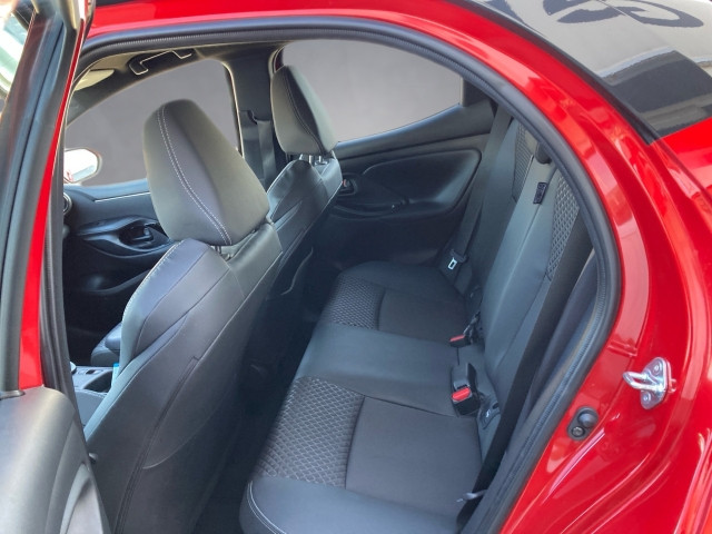 Bild 11: Toyota Yaris - 1,5 l Hybrid, 5-türig, Style