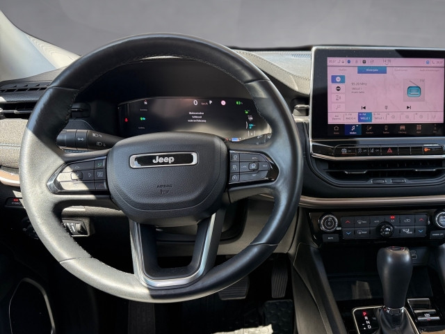 Bild 9: Jeep Compass 1.3 PHEV