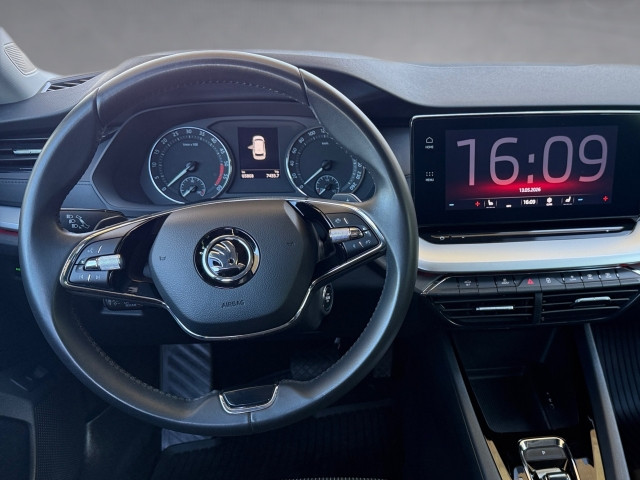Bild 9: Skoda Octavia Combi Ambition TDI DSG