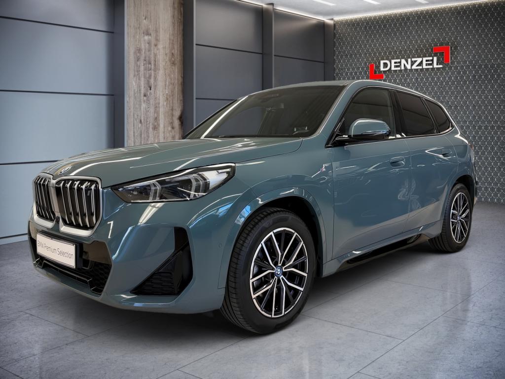 Bild 0: BMW iX1 xDrive30 64,7kWh