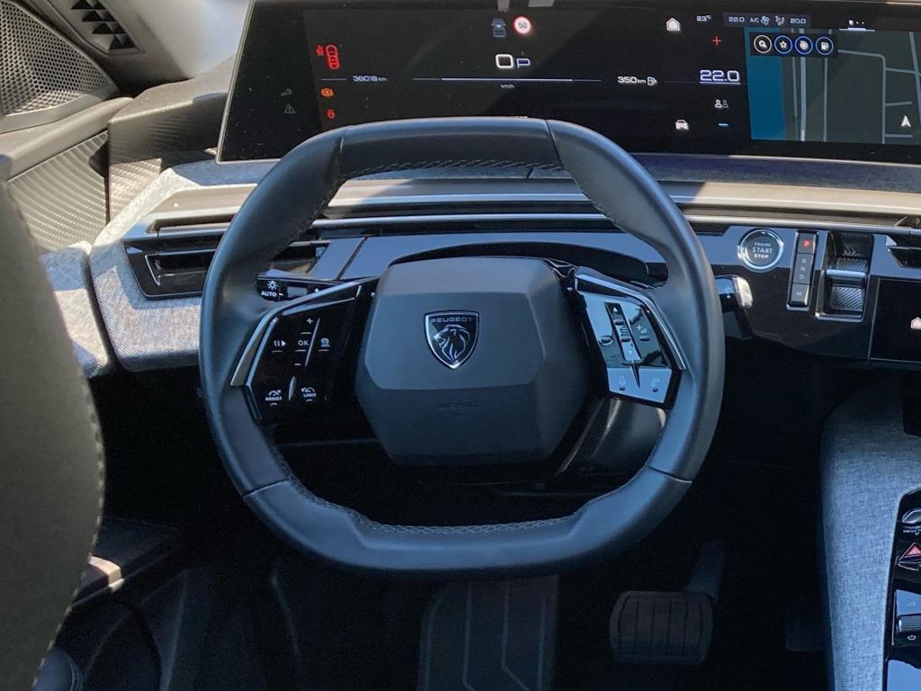 Bild 9: Peugeot 5008 Allure Hybrid 1