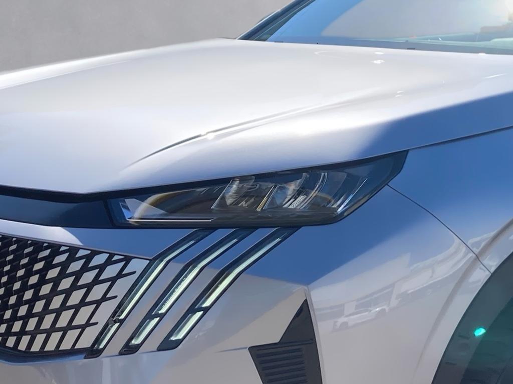 Bild 6: Peugeot 5008 Allure Hybrid 145 eDCS6