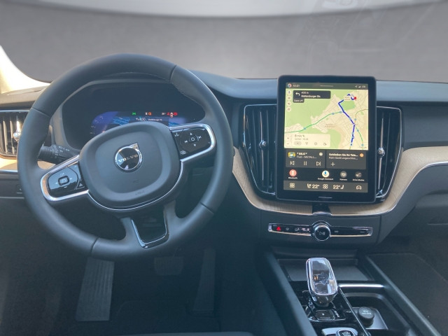 Bild 6: VOLVO PKW XC60 Plus, T6 AWD Plug-in Hybrid, Elektrisch/Benzin, Dark