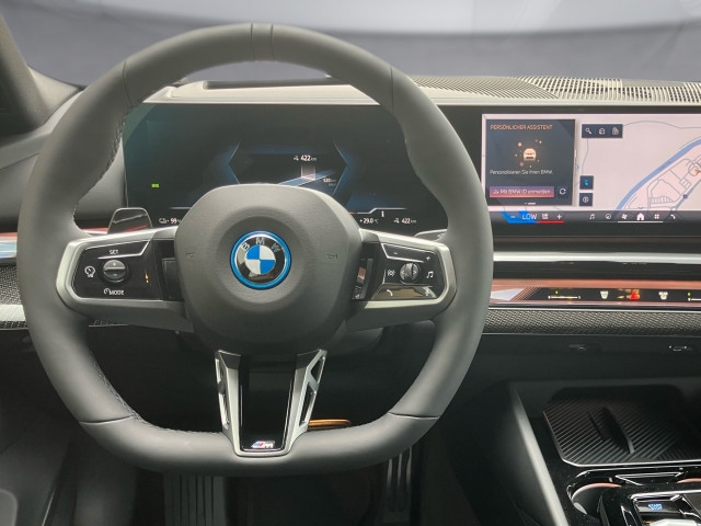 Bild 6: BMW i5 xDrive40 Touring