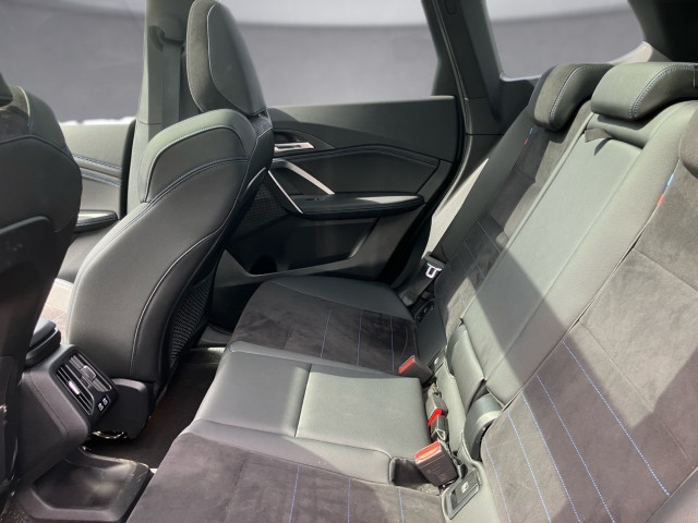 Bild 9: BMW iX1 xDrive30 U11 XE2