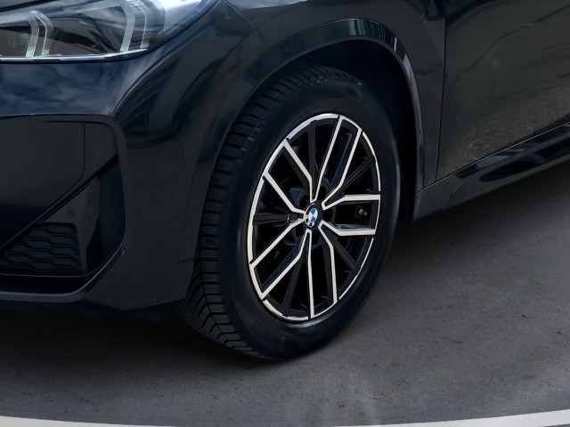 Bild 4: BMW iX1 xDrive30 U11 XE2