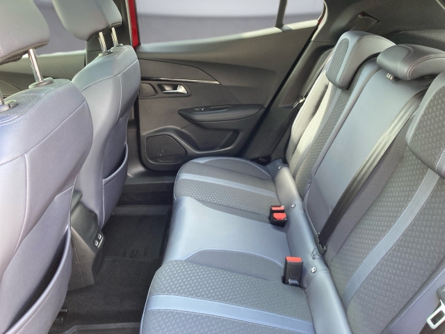 Bild 11: Peugeot 2008 PureTech S&S Aut.