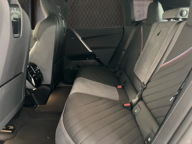 Bild 11: BMW PKW i-Serie iX xDrive45