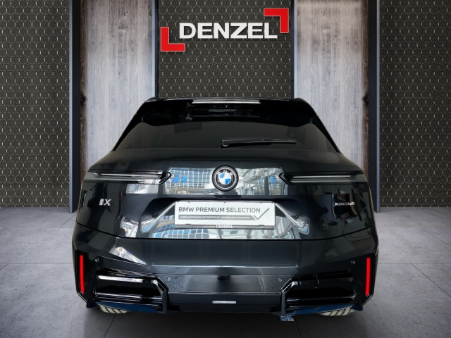 Bild 4: BMW PKW i-Serie iX xDrive45