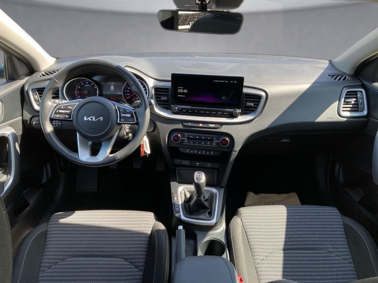 Bild 8: Kia CEED/SILBER/UVO/1.5/TGDI/MT6/160