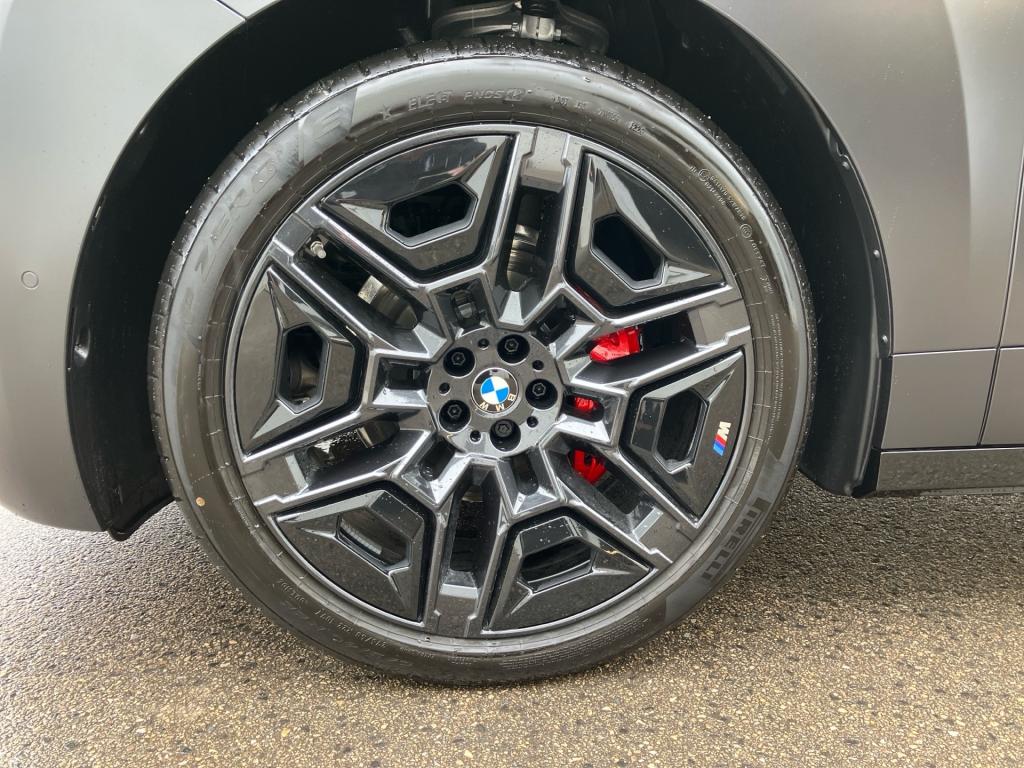 Bild 7: BMW PKW i-Serie iX xDrive60