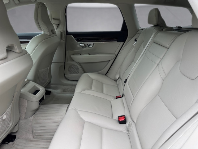 Bild 11: VOLVO PKW V90 T4 A Momentum