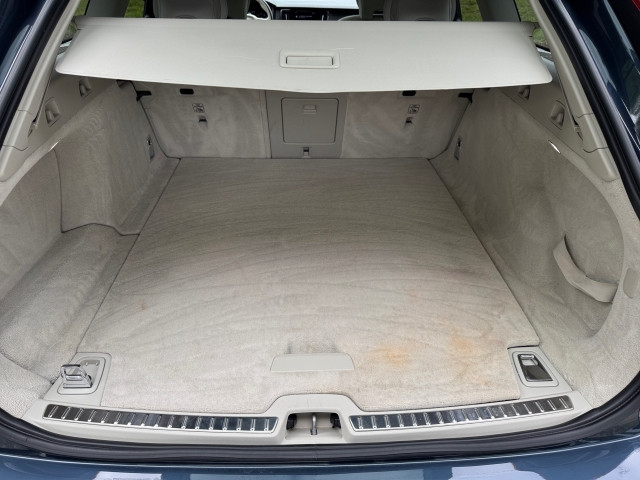 Bild 12: VOLVO PKW V90 T4 A Momentum