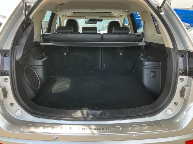Bild 12: Mitsubishi Outlander 2,0 PHEV