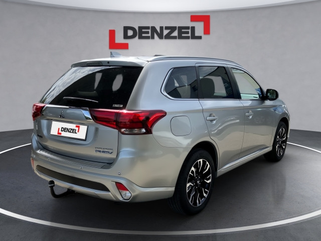 Bild 3: Mitsubishi Outlander 2,0 PHEV
