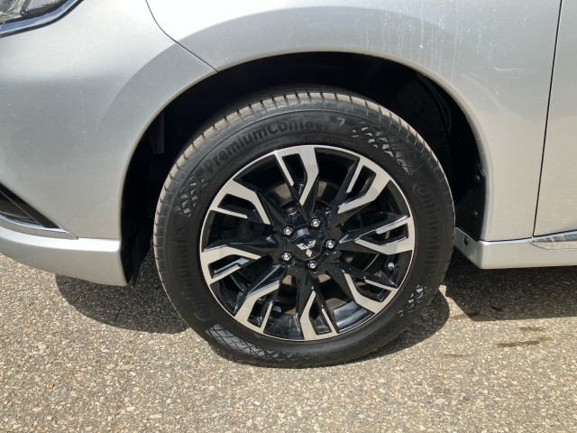 Bild 7: Mitsubishi Outlander 2,0 PHEV