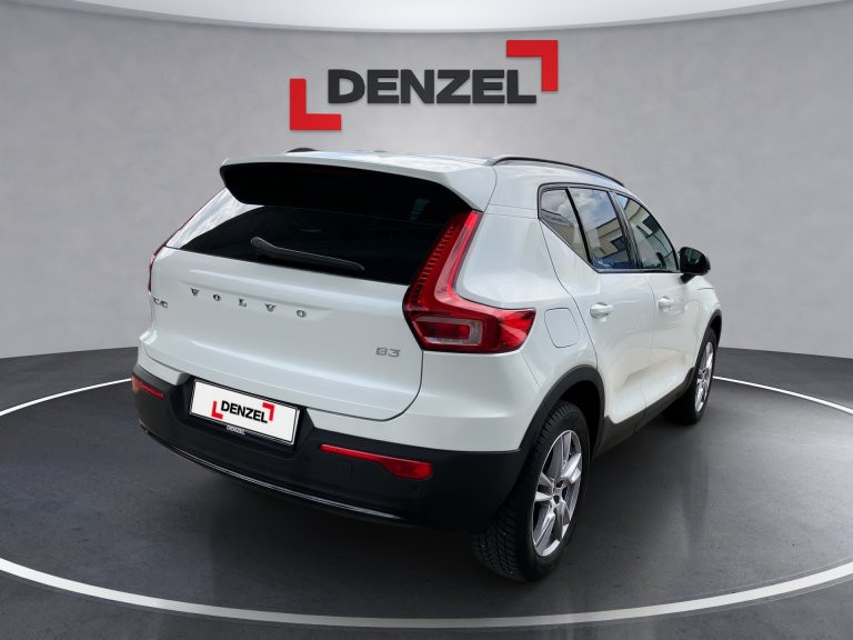 Bild 3: VOLVO PKW XC40 Plus, B3 Mild Hybrid, Benzin, Dark
