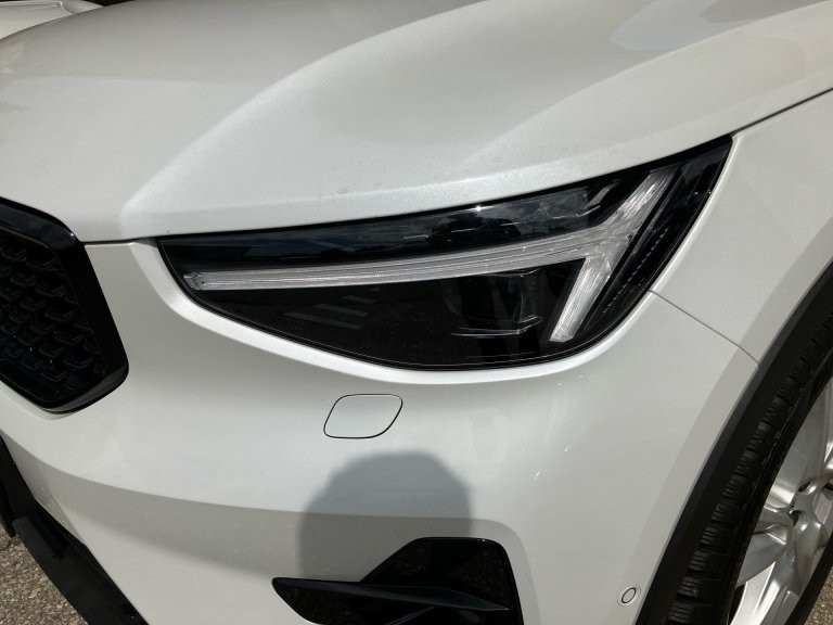 Bild 6: VOLVO PKW XC40 Plus, B3 Mild Hybrid, Benzin, Dark