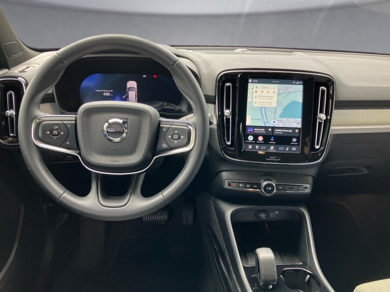 Bild 8: VOLVO PKW XC40 Plus, B3 Mild Hybrid, Benzin, Dark
