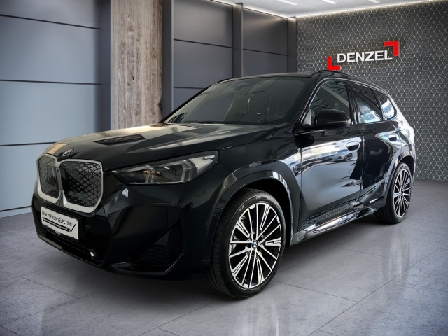 Bild 0: BMW iX1 eDrive20 U11 HB0