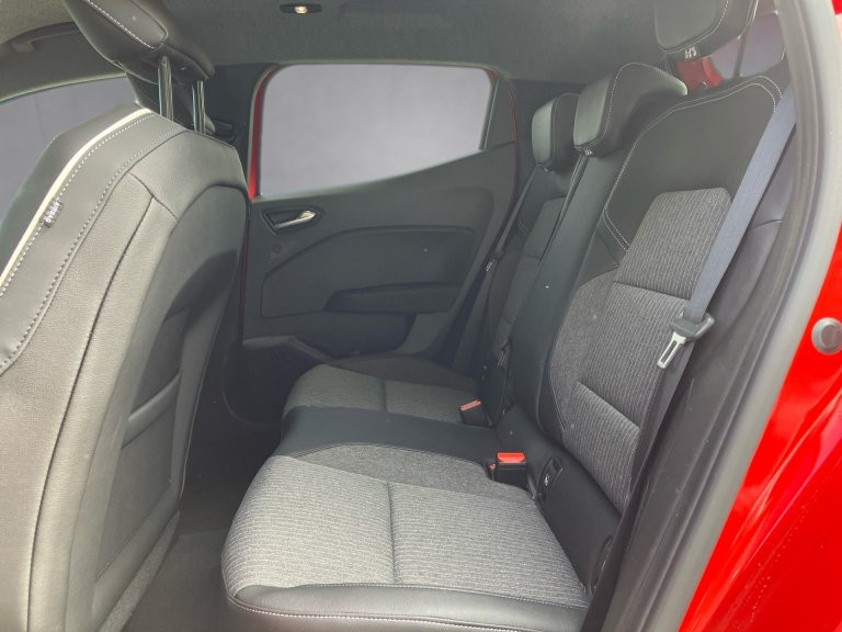 Bild 11: Mitsubishi Colt 1,6 HEV Diamond AT 24