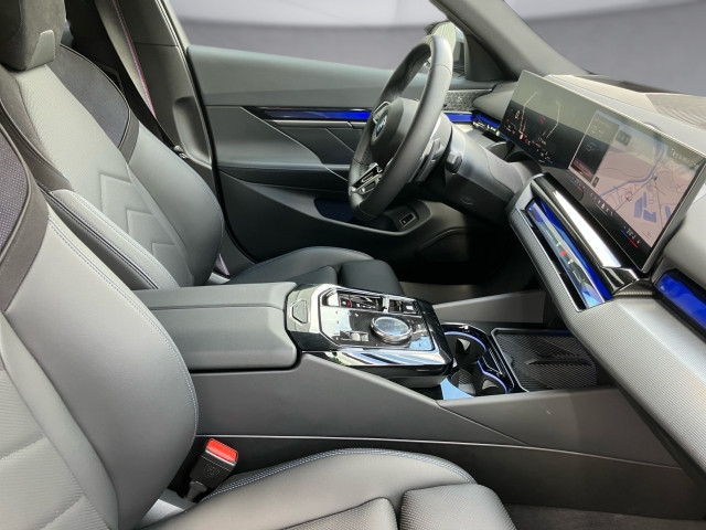 Bild 7: BMW 520d xDrive Touring G61 B47