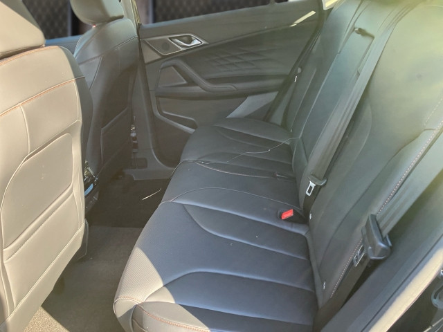 Bild 8: MG HS PHEV+ Luxury Lenkradhzg. 25.5